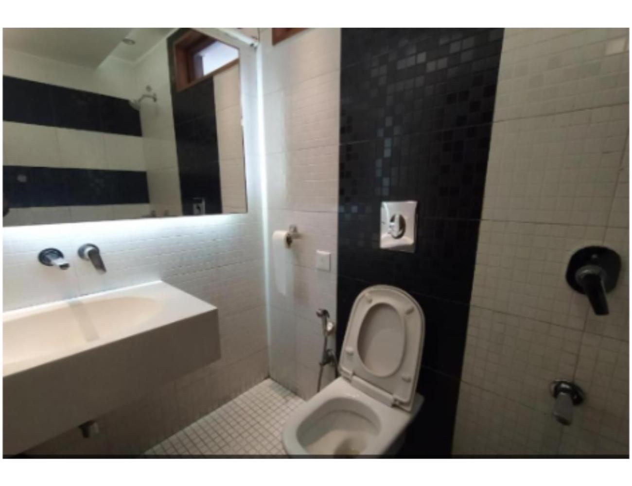 Hotel Horizon Near Picture Palace Bus Stand, موسوري المظهر الخارجي الصورة