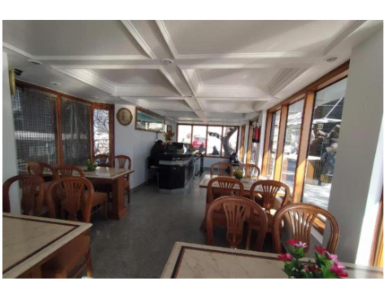 Hotel Horizon Near Picture Palace Bus Stand, موسوري المظهر الخارجي الصورة